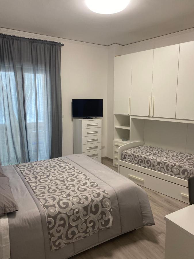 ヴィーコ・エクエンセCasa Marinellaアパートメント エクステリア 写真